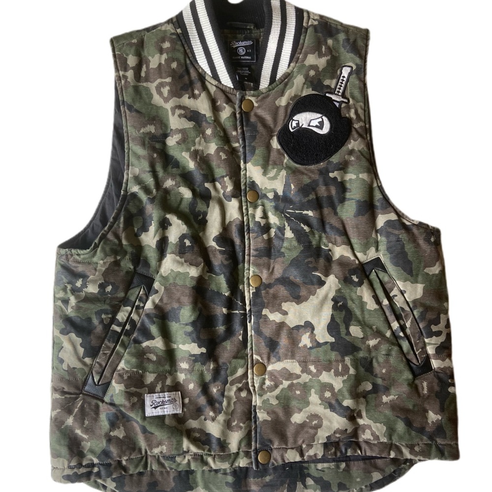 Men’s small Rocksmith ninja camo vest